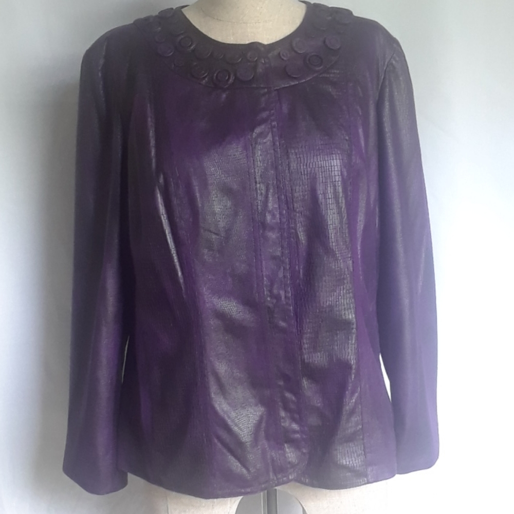 Chico' s size 1 faux leather-snake skin jacket.